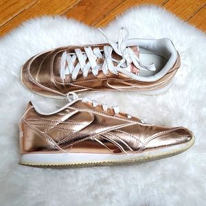 Reebok Size 38 (women’s 8) Metallic Rose Gold Sneakers